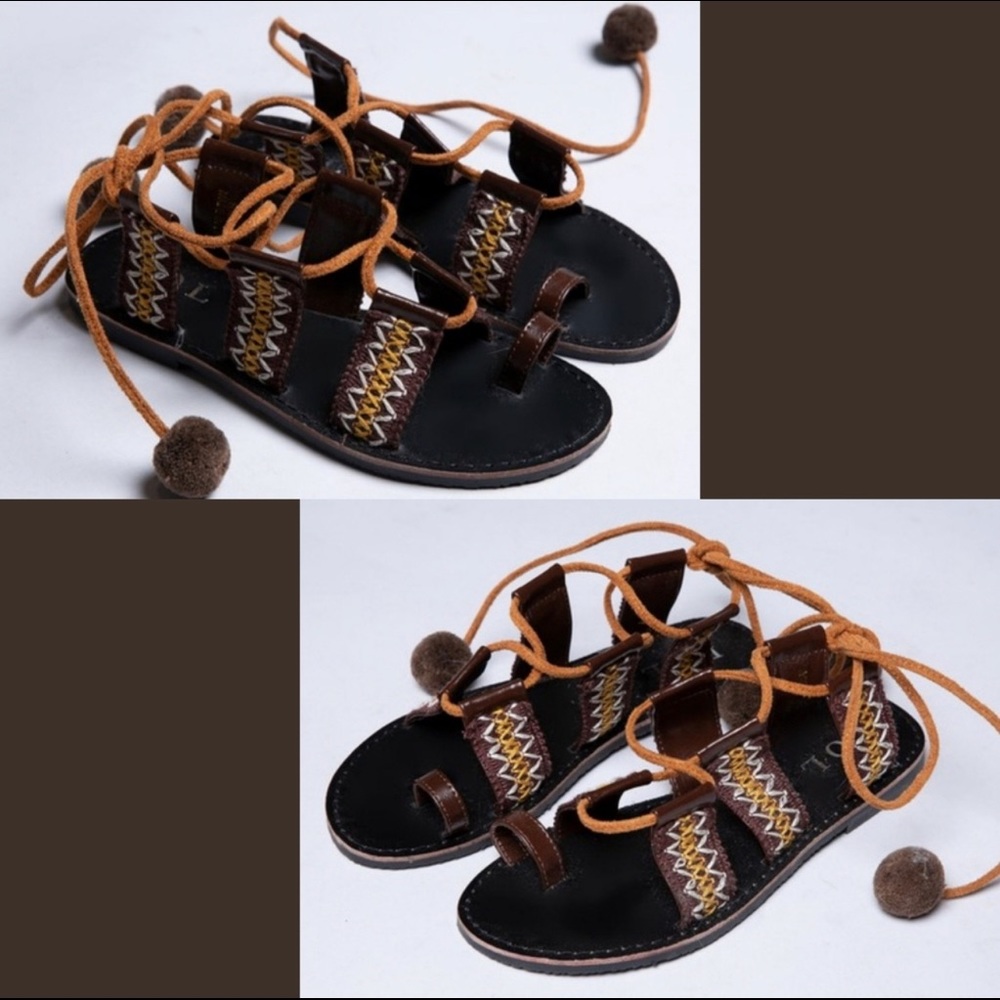 POL Aztec Print Sandals - Picture 2 of 3
